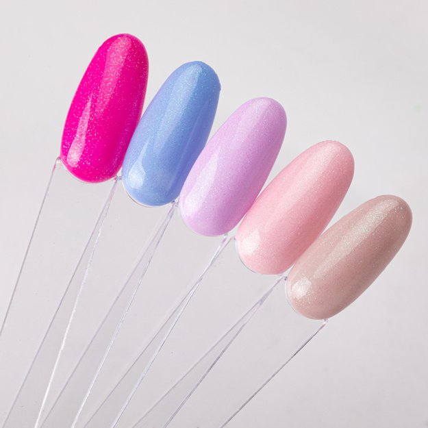 AlleLac Top Glam Shine No Wipe Chrisolite Nr. 4 – blizgus viršutinis sluoksnis geliniam lakavimui, 5 g